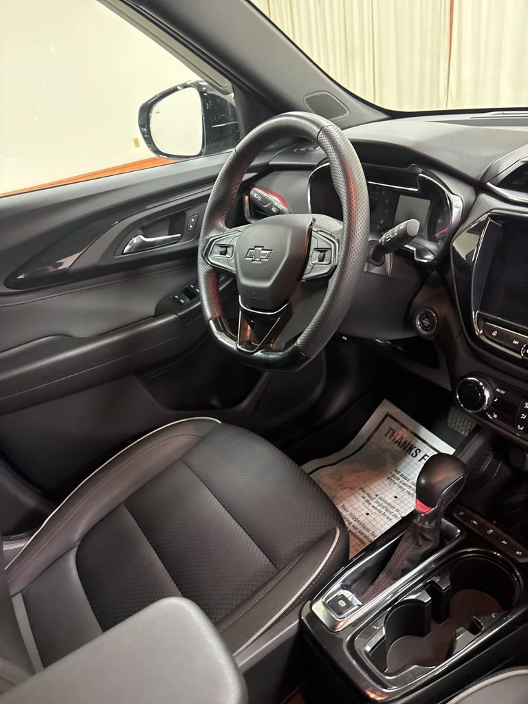 Used 2023 Chevrolet TrailBlazer RS w/ Convenience Package image 36