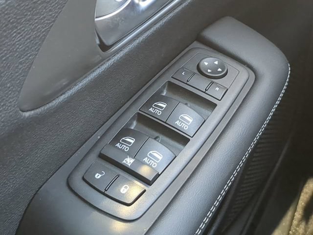 New 2026 Chrysler Voyager LX FWD image 28