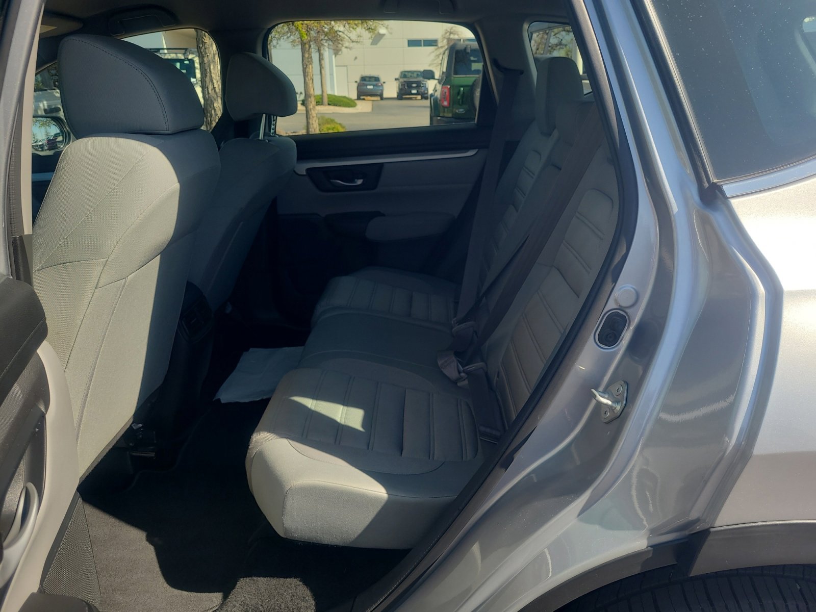 Used 2018 Honda CR-V LX image 17