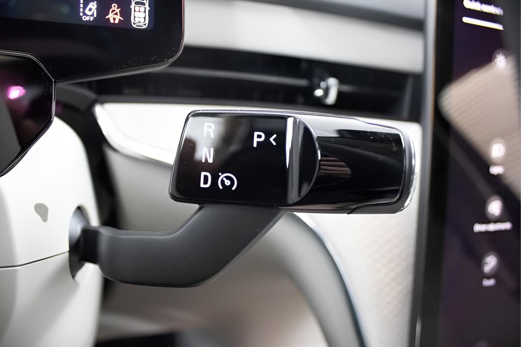 New 2025 Volvo EX90 Ultra AWD/4WD image 18