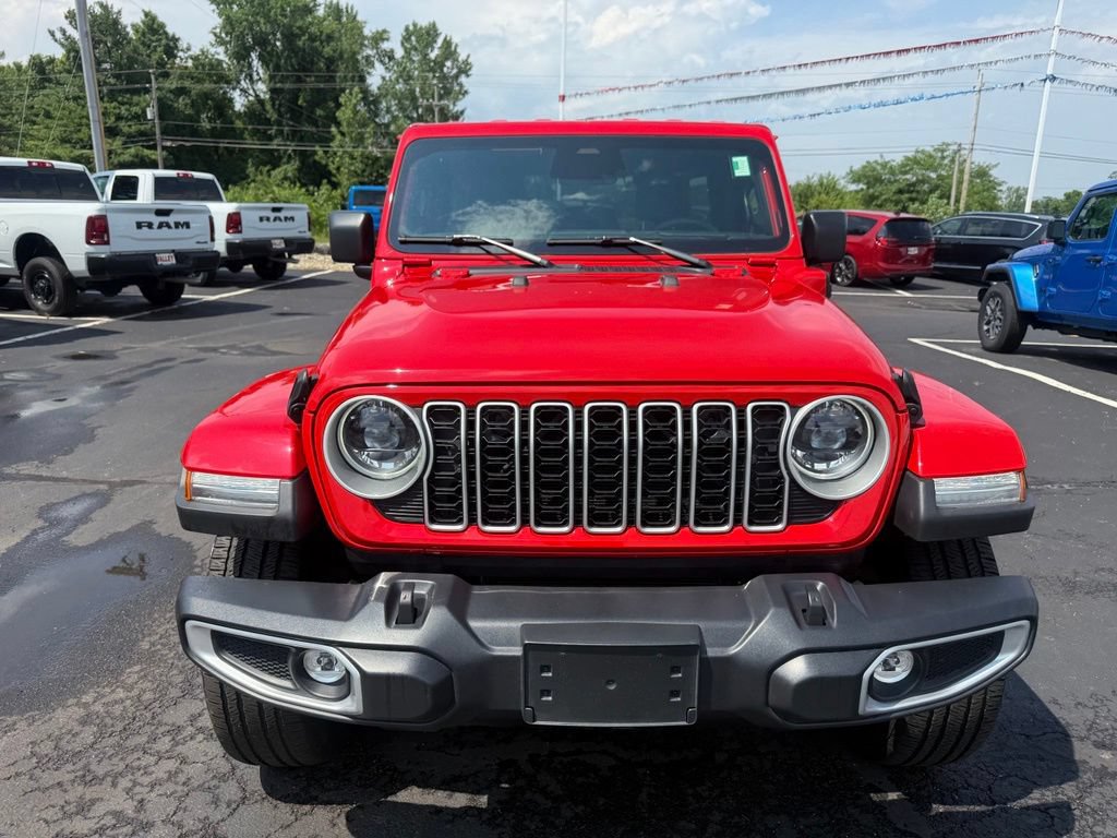 Used 2025 Jeep Wrangler Unlimited Sahara AWD/4WD image 9