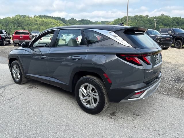 Used 2025 Hyundai Tucson SE AWD/4WD image 3