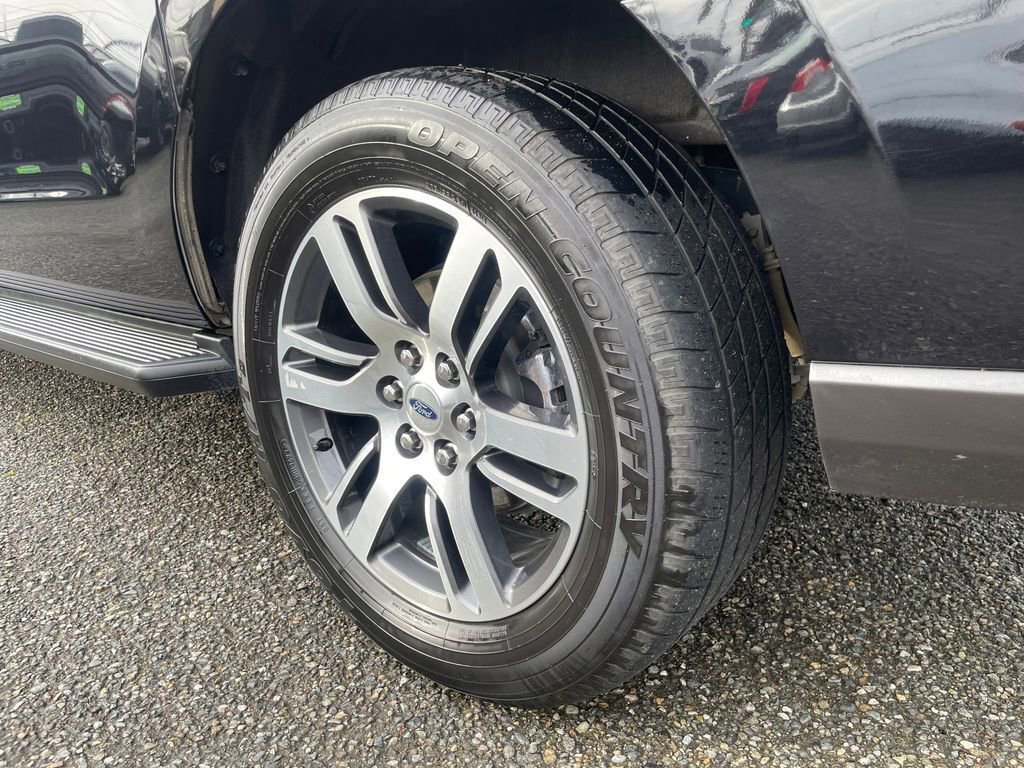 Used 2024 Ford Expedition Max Limited image 13