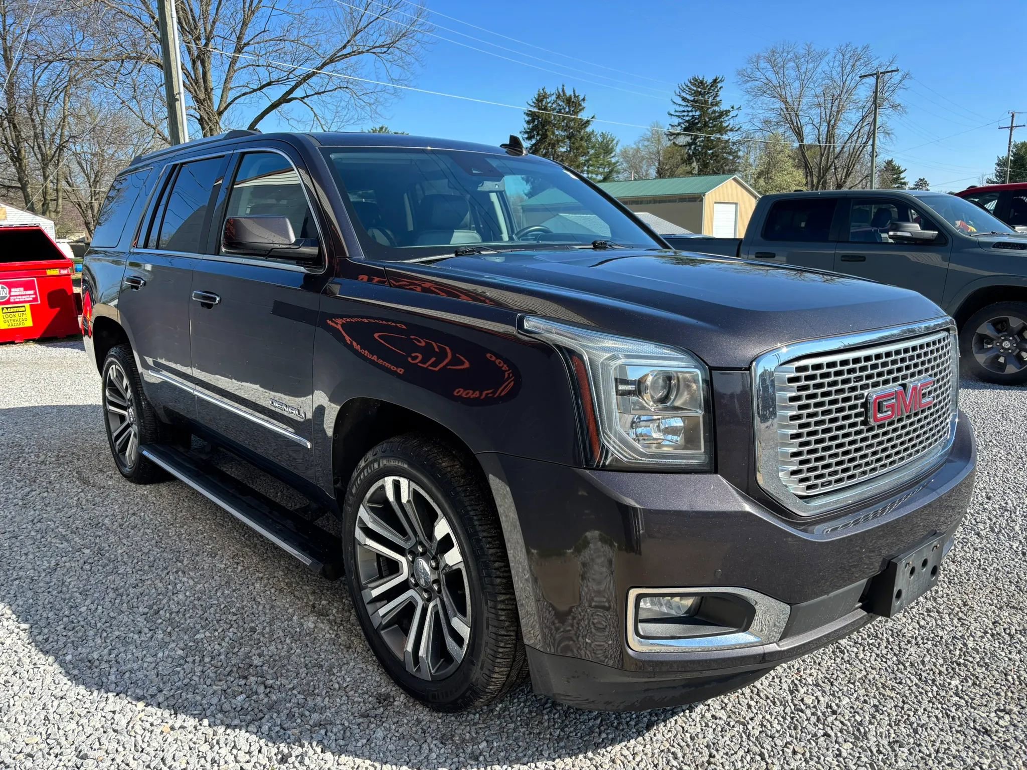 Used 2017 GMC Yukon Denali image 9