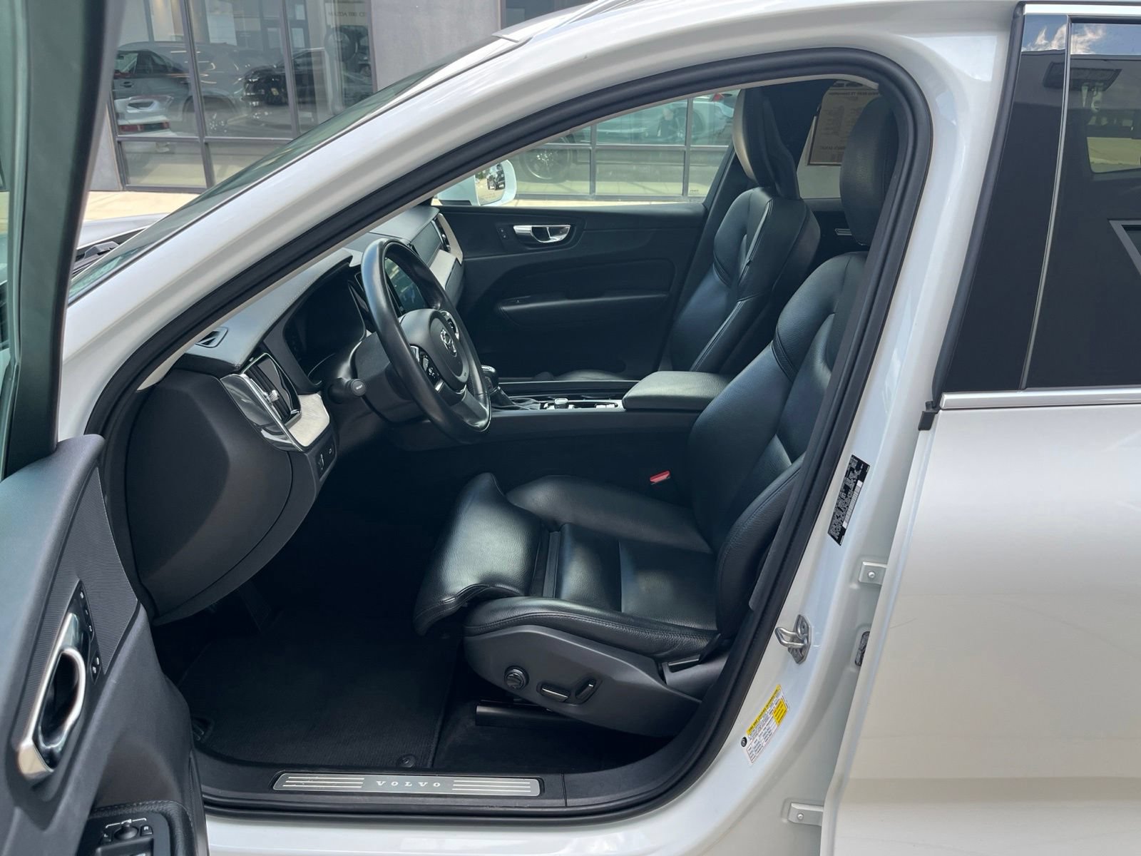 Used 2018 Volvo XC60 T5 Inscription w/ Vision Package AWD/4WD image 28