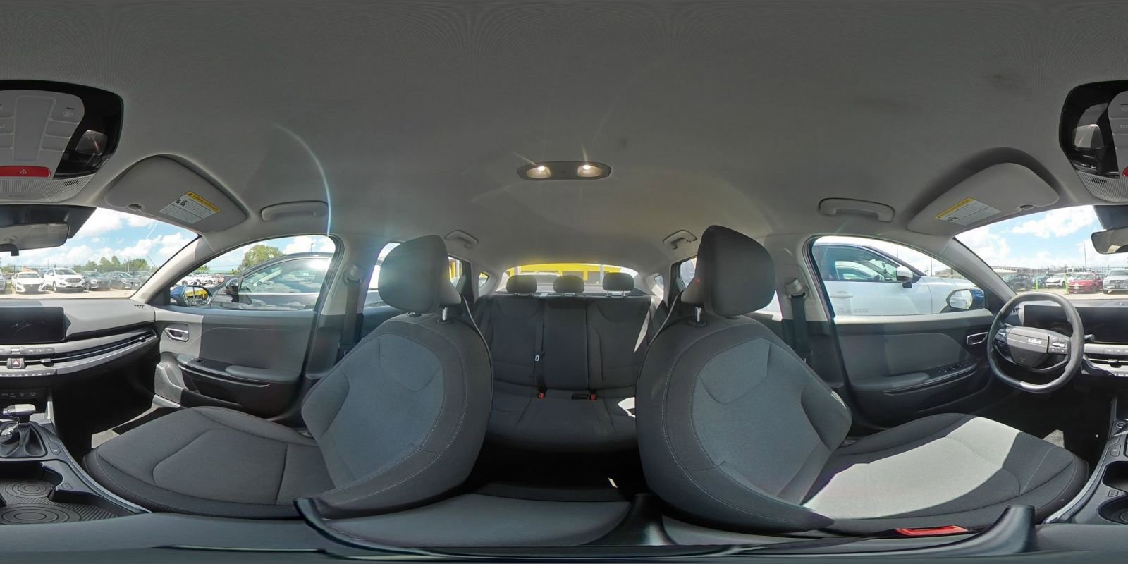 Used 2025 Kia K4 FWD image 35