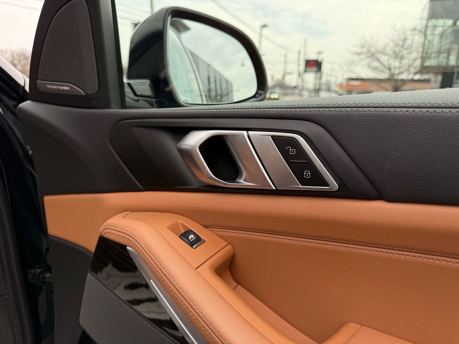 Used 2023 BMW X5 xDrive40i w/ Executive Package image 18