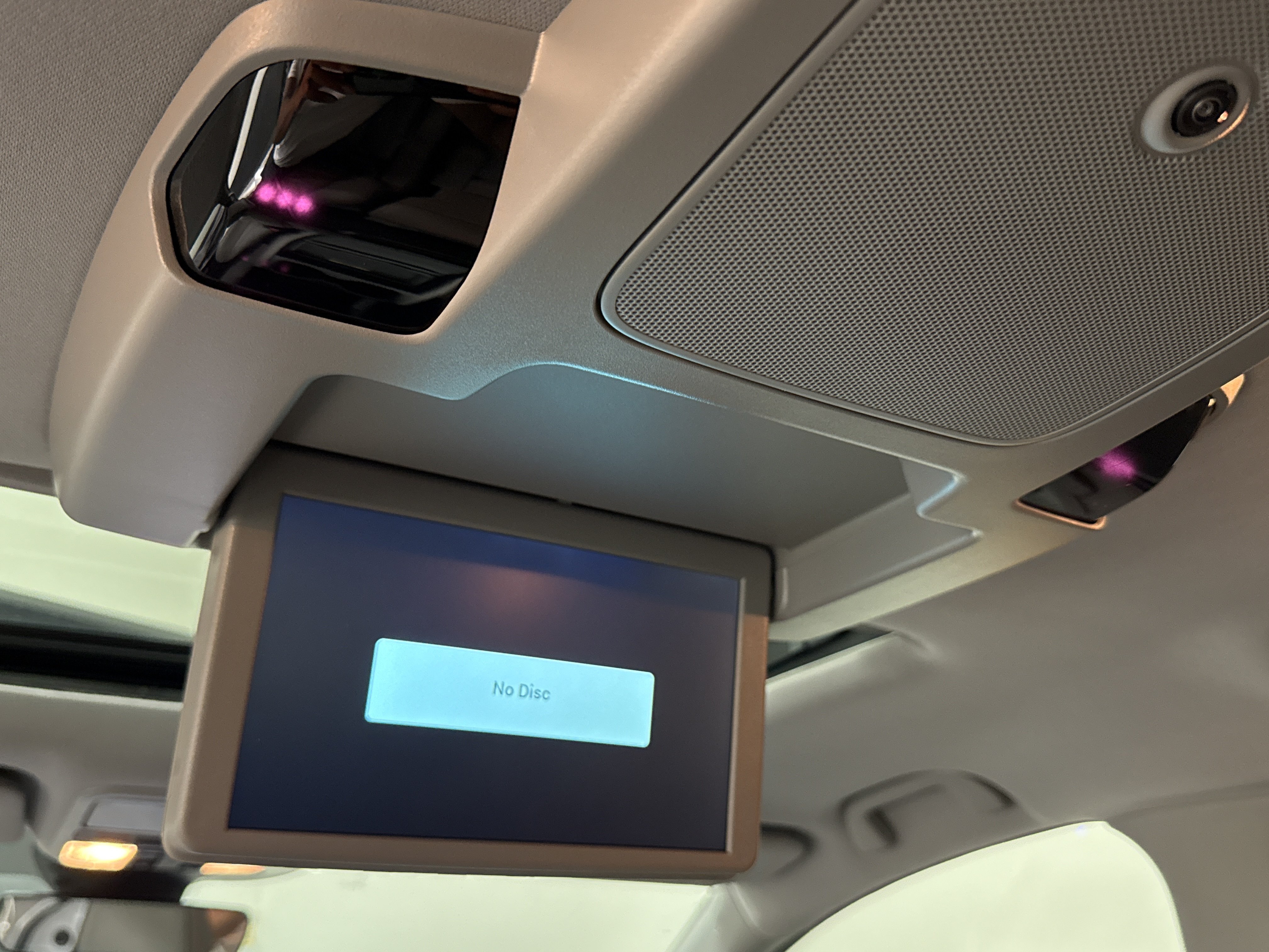 Used 2024 Honda Odyssey Elite image 16