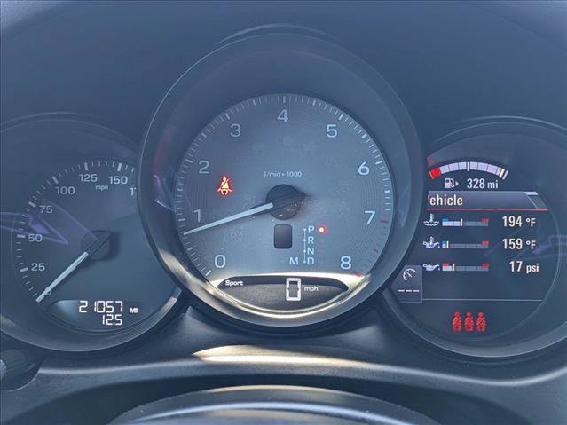 Used 2024 Porsche Macan S AWD/4WD image 11