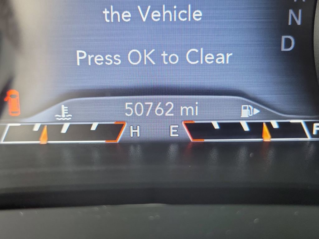 Used 2020 Jeep Cherokee Trailhawk image 25