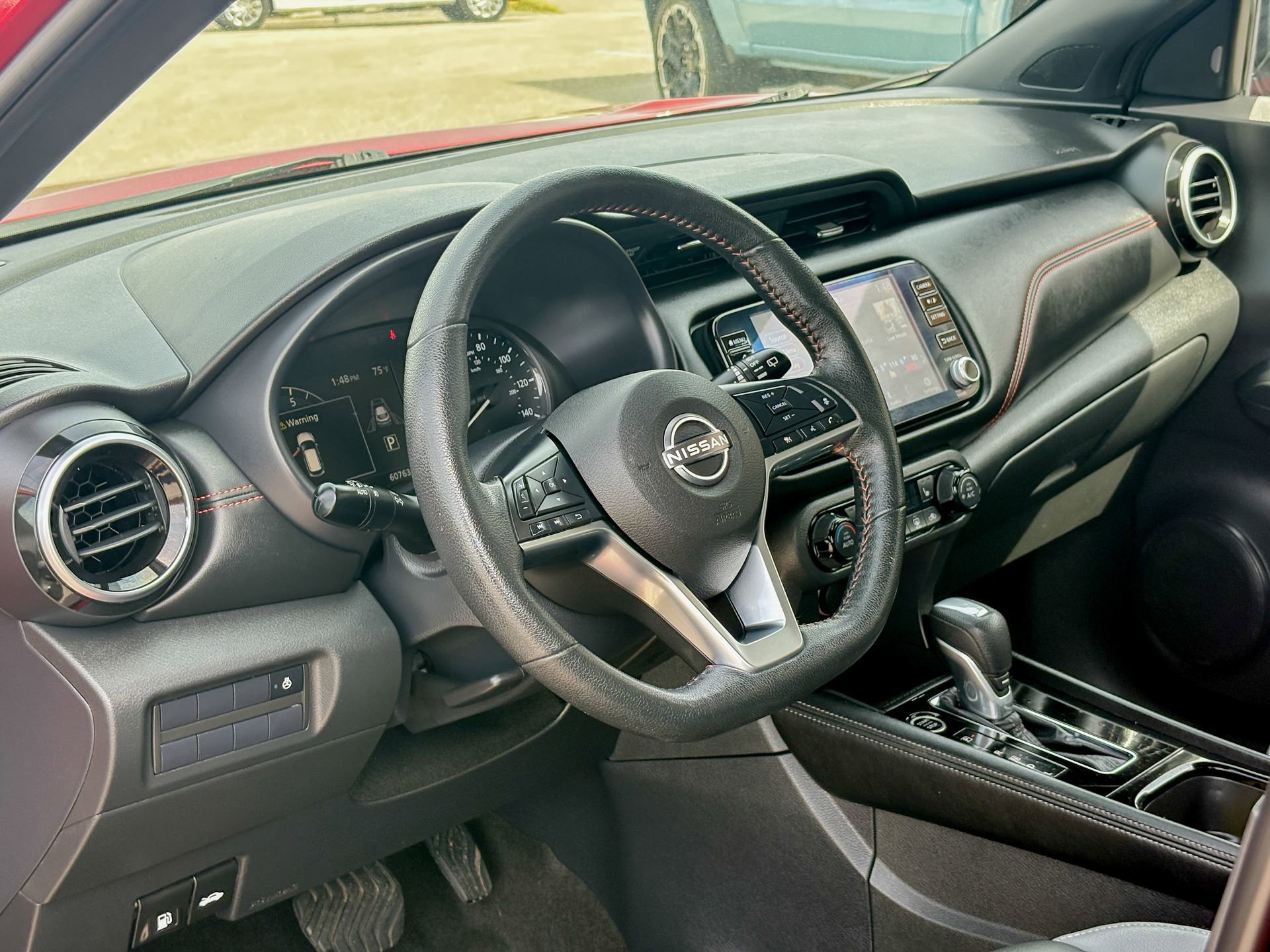 Used 2023 Nissan Kicks SR w/ SR Premium Package image 2