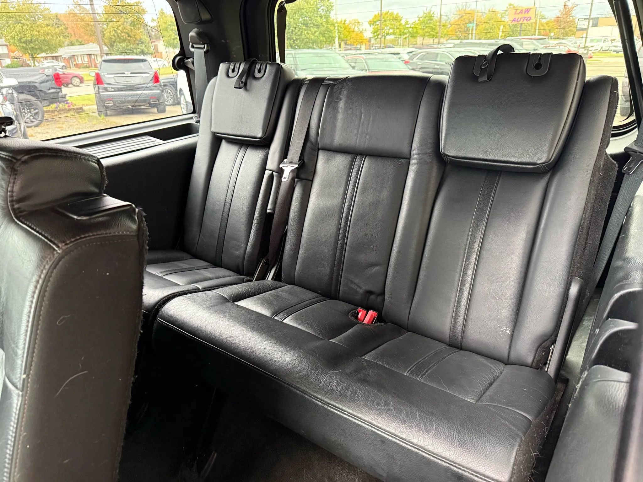 Used 2016 Lincoln Navigator Reserve image 39