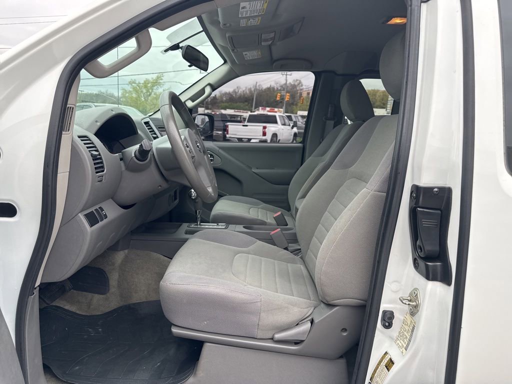 Used 2016 Nissan Frontier S image 12