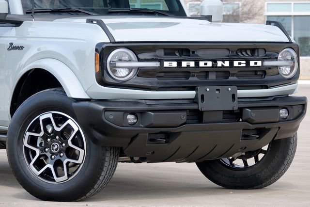 Used 2023 Ford Bronco Outer Banks image 15