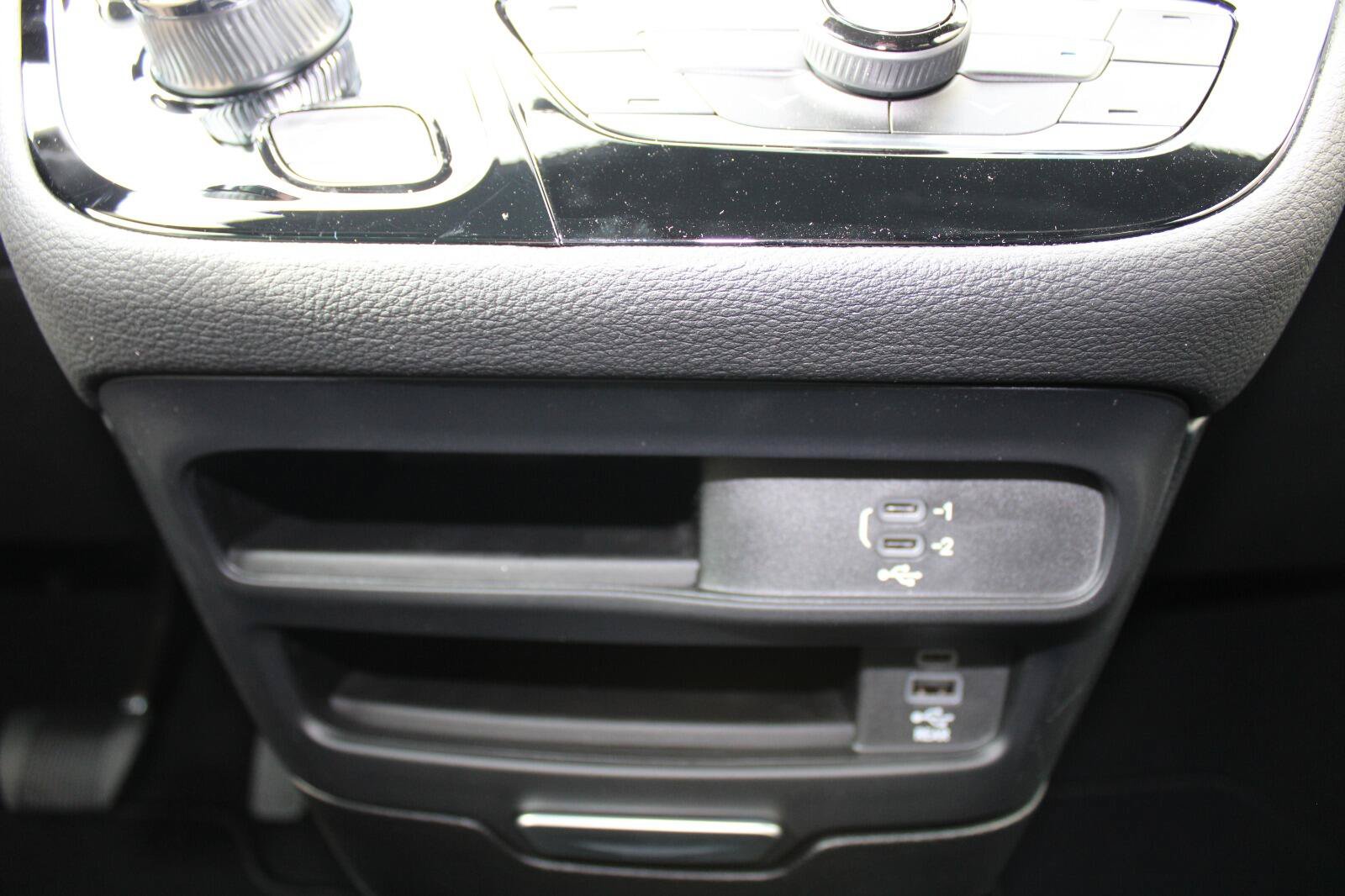 New 2026 Chrysler Pacifica Select FWD image 23