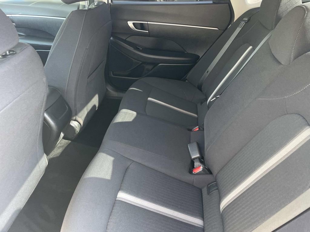 Certified 2025 Hyundai Sonata SE image 23