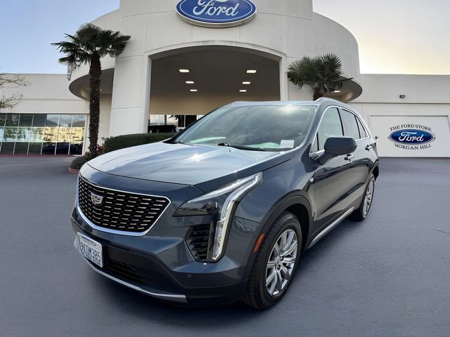 Used 2019 Cadillac XT4 Premium Luxury image 2