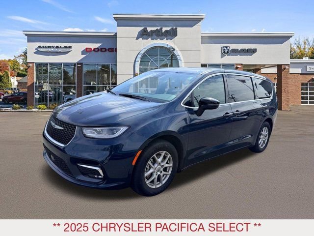 Certified 2025 Chrysler Pacifica Select image 4
