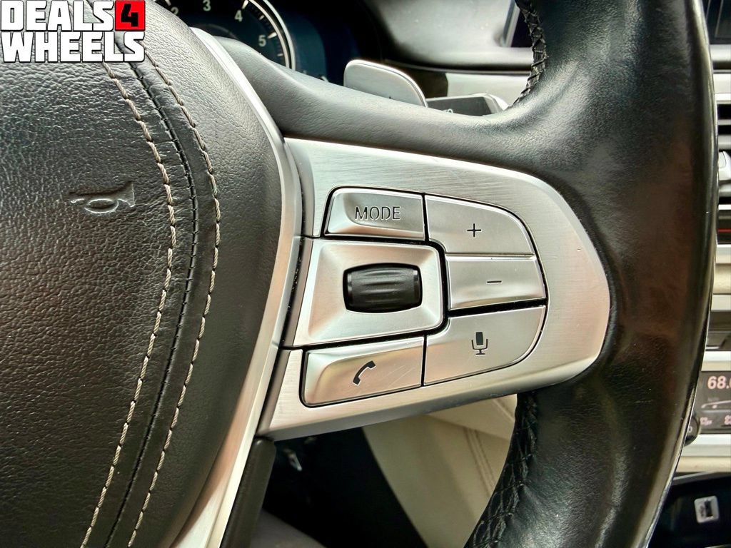 Used 2018 BMW 740i RWD image 31