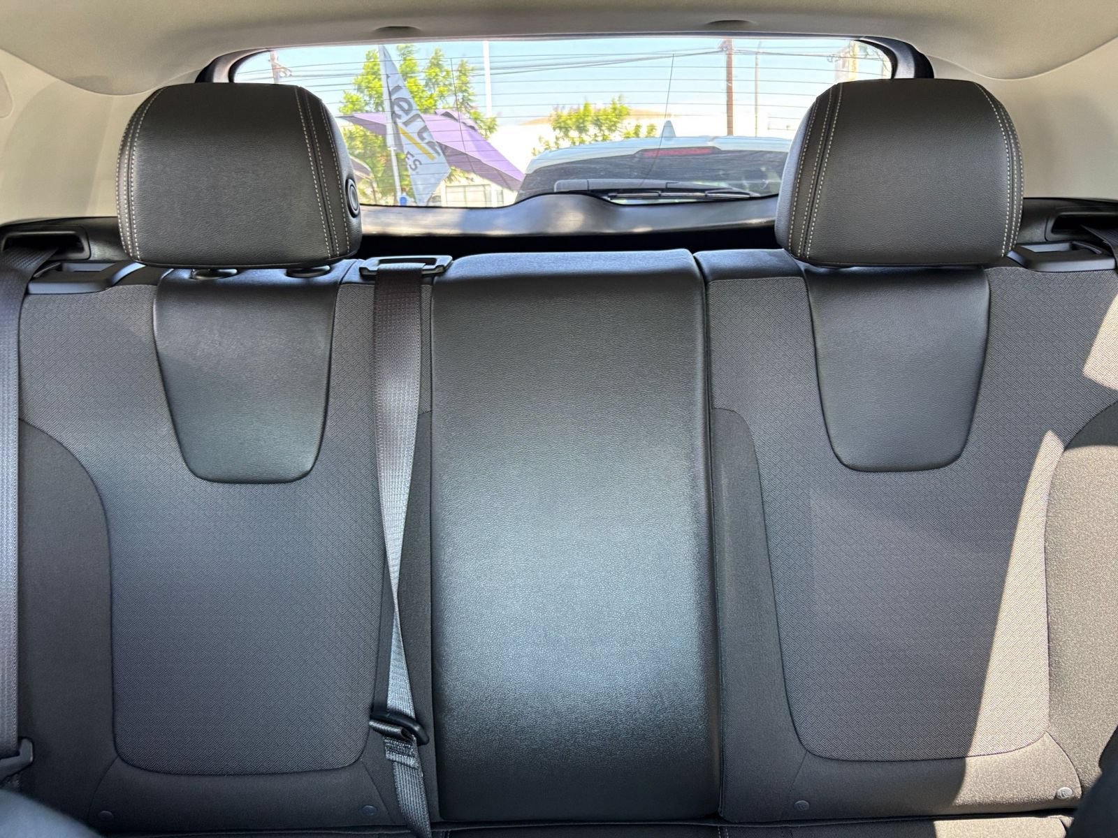 Used 2025 Buick Encore GX Preferred FWD image 39