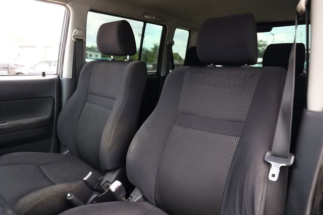 Used 2004 Scion xB FWD image 9