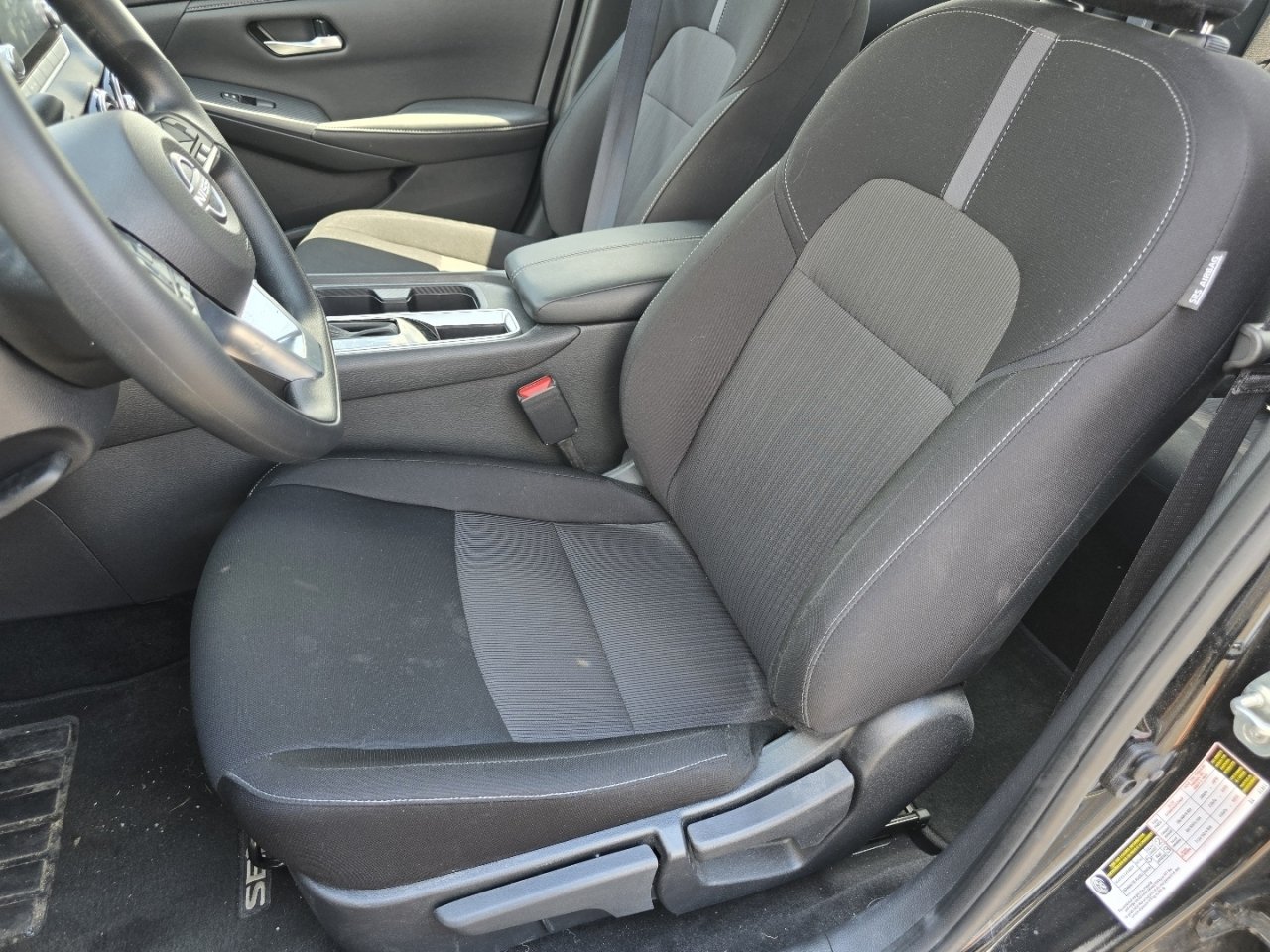 Used 2025 Nissan Sentra SV FWD image 19