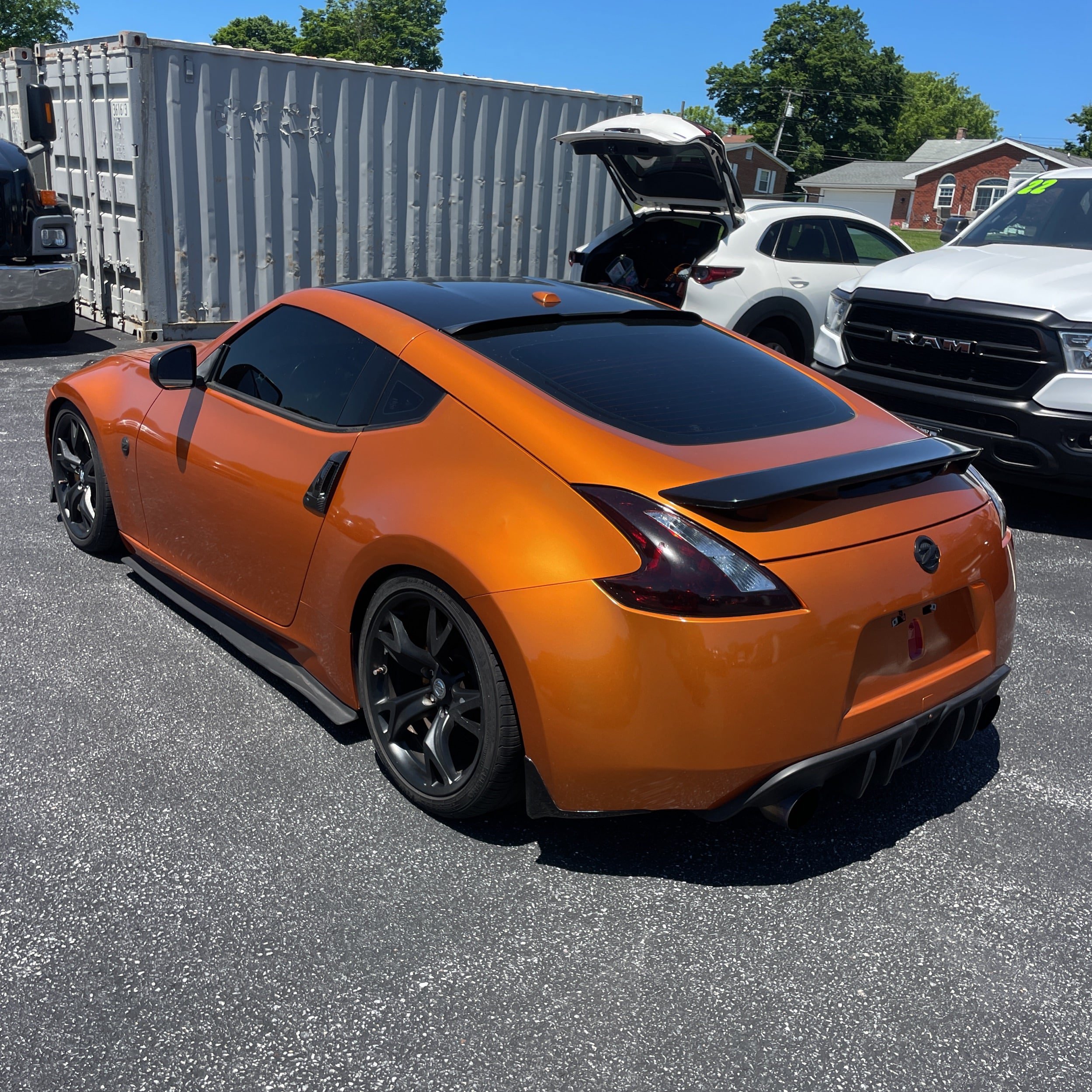 Used 2010 Nissan 370Z Touring w/ Sport Pkg RWD image 12