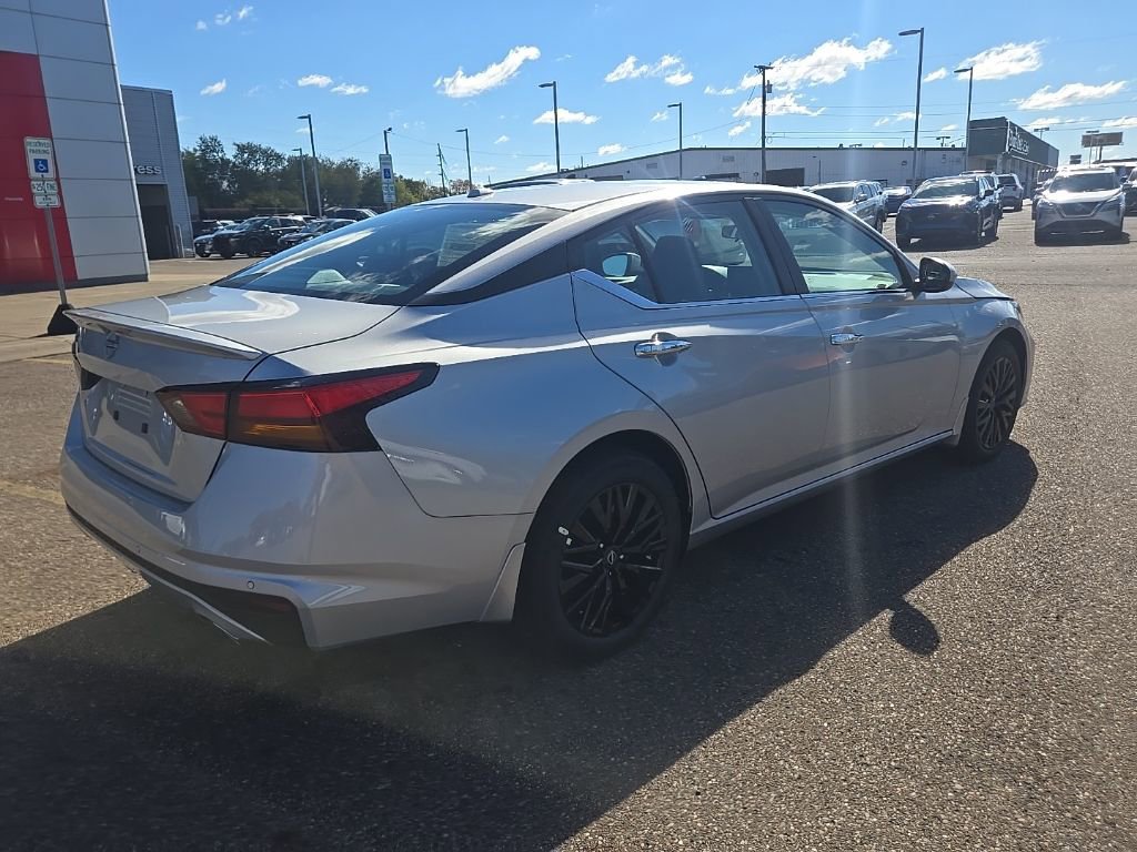 New 2025 Nissan Altima 2.5 SV w/ SV Special Edition Package image 7