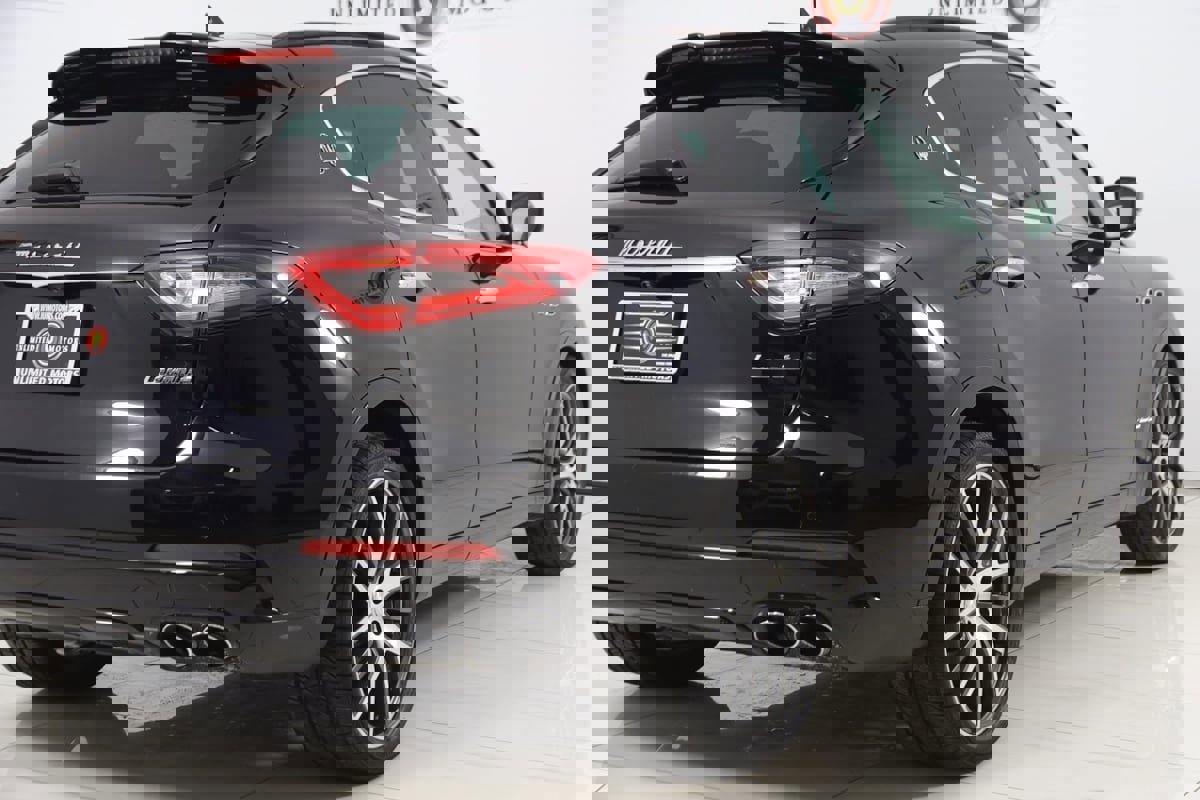 Used 2018 Maserati Levante S GranSport image 51