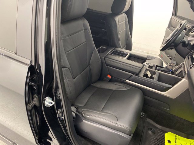 Used 2025 Toyota Tundra SR5 AWD/4WD image 27