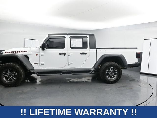 Used 2024 Jeep Gladiator Mojave w/ Technology Group AWD/4WD image 8