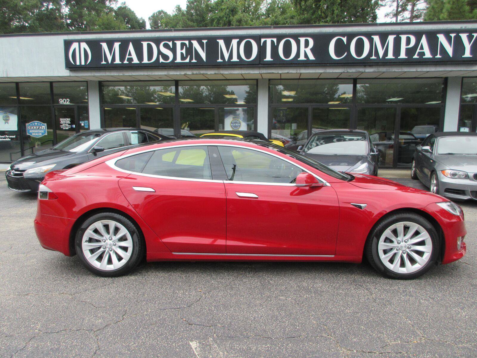 Used 2020 Tesla Model S Long Range Plus AWD/4WD image 4