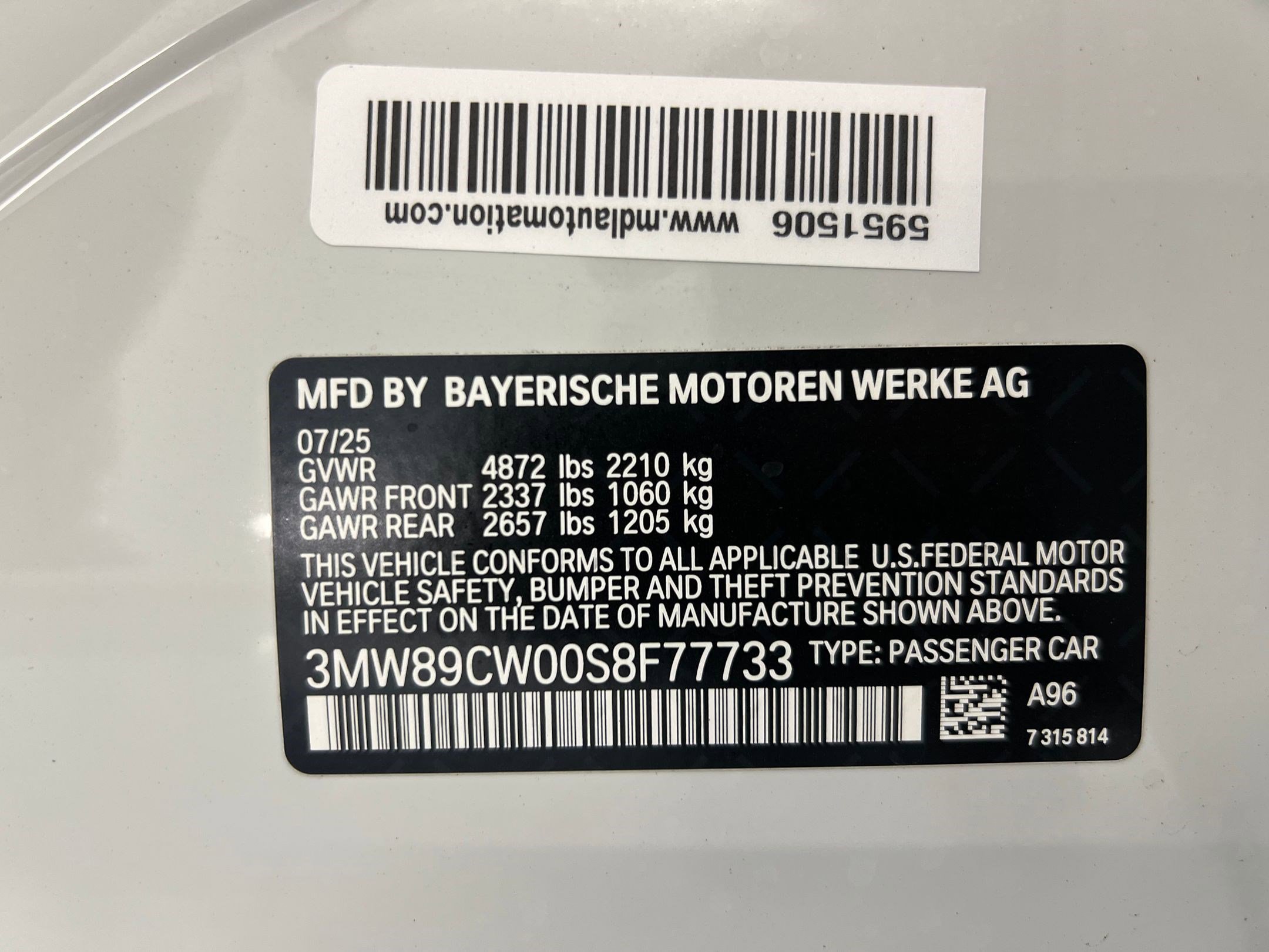 Used 2025 BMW 330i xDrive Sedan w/ Premium Package AWD/4WD image 19