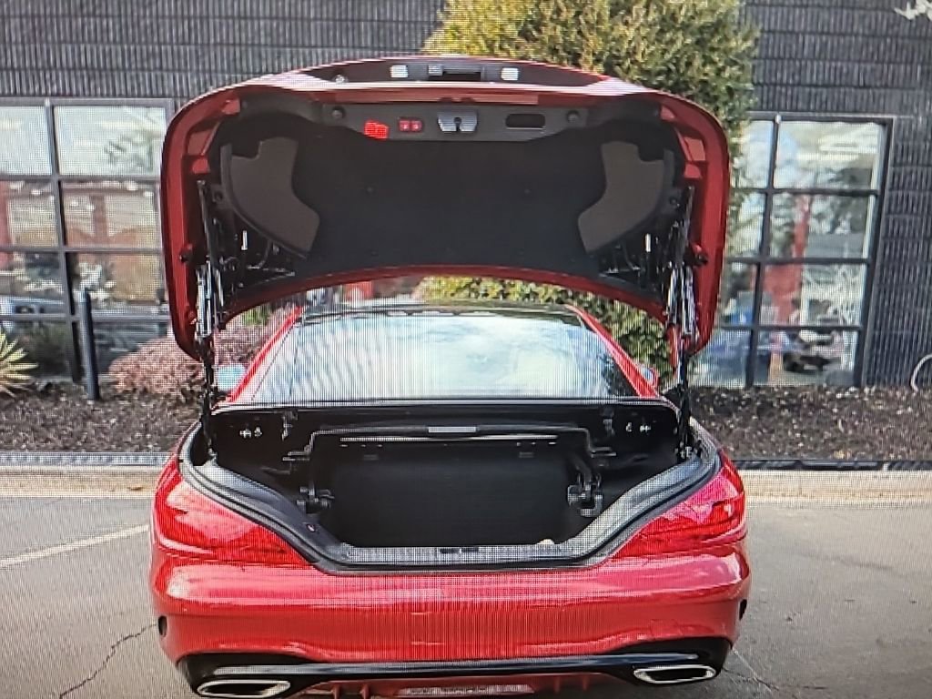Used 2019 Mercedes-Benz SL 550 image 20