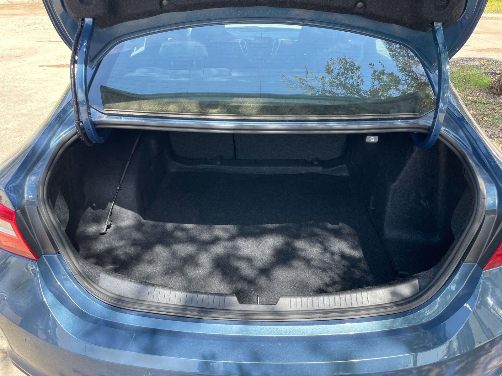 Used 2024 Chevrolet Malibu LT image 34