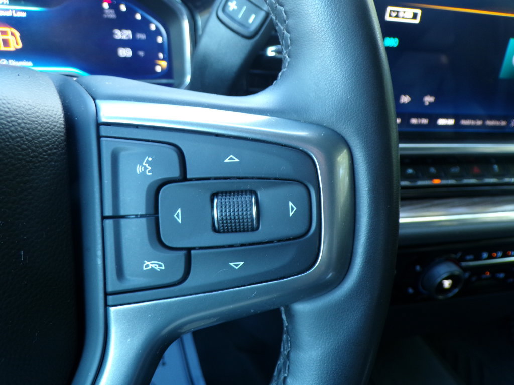 Used 2023 Chevrolet Silverado 1500 LT AWD/4WD image 31