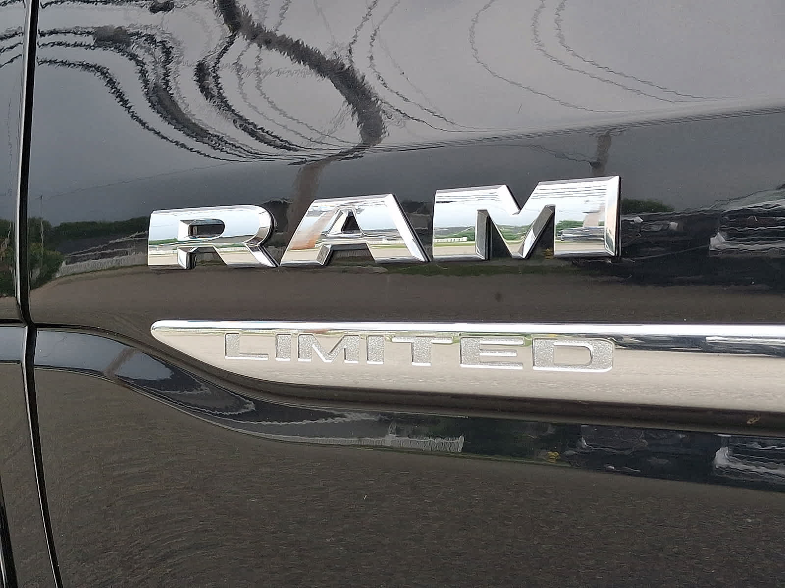 Used 2019 RAM 1500 Limited AWD/4WD image 33