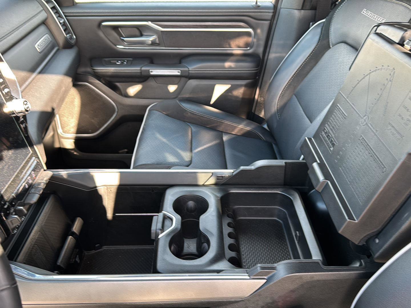 Used 2025 RAM 1500 Laramie w/ Sport Appearance Package image 17