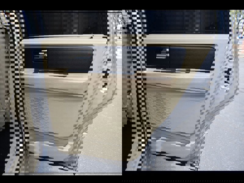 Used 2015 Ford Expedition XL image 26