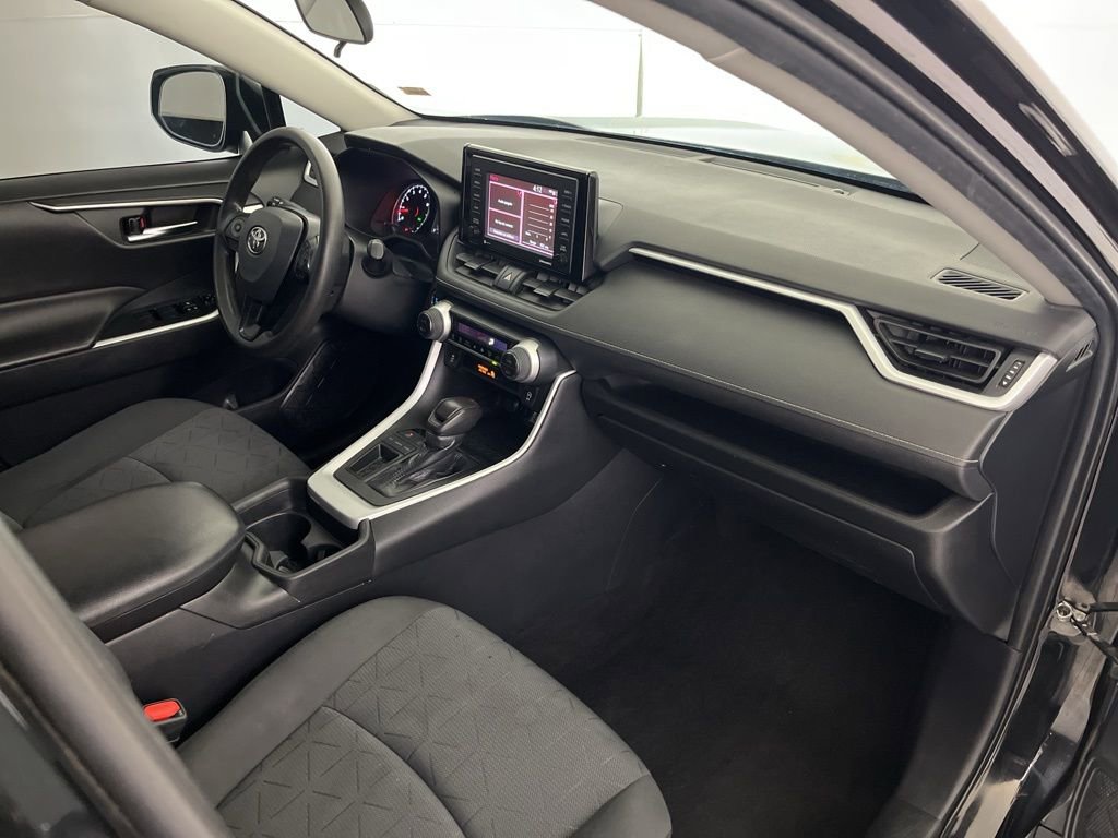 Used 2021 Toyota RAV4 XLE image 23