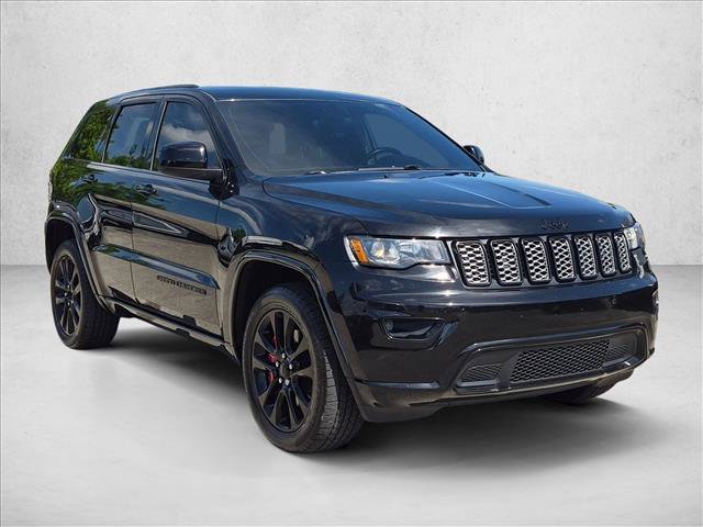 Used 2021 Jeep Grand Cherokee Laredo X AWD/4WD image 3