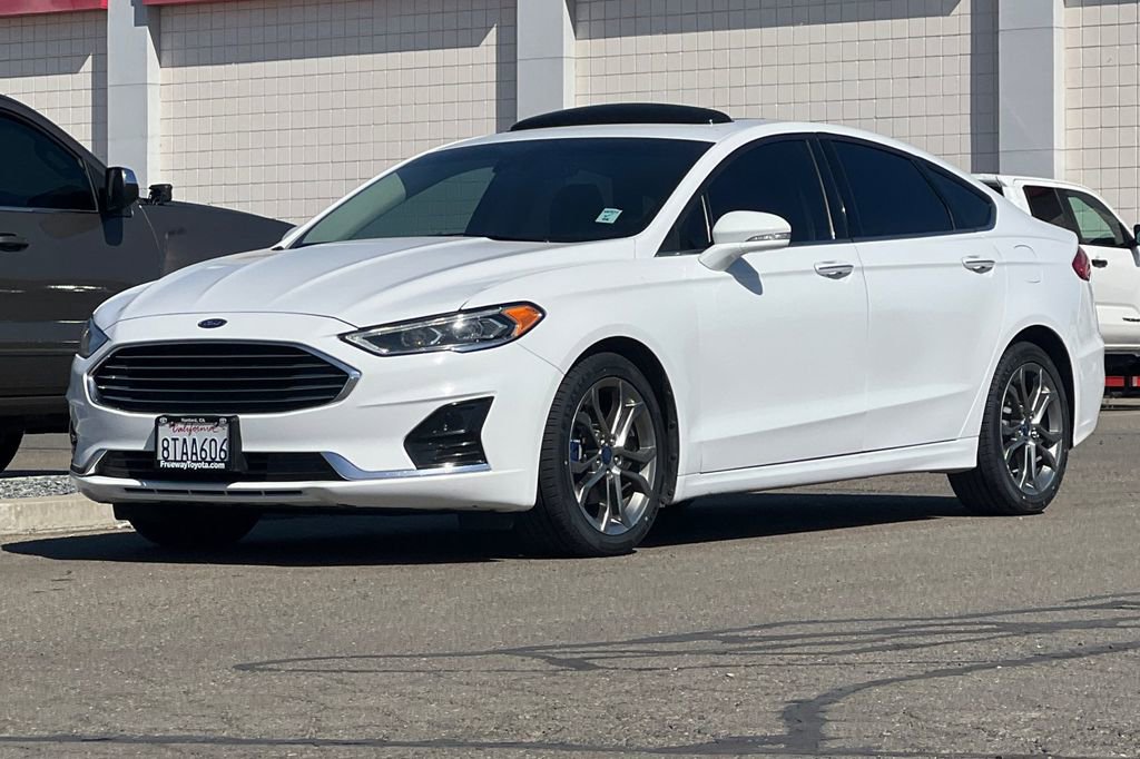 Used 2020 Ford Fusion SEL FWD image 10