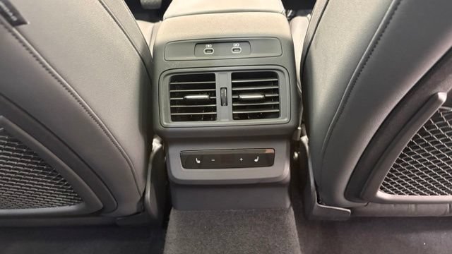 Used 2025 Audi Q5 Premium Plus AWD/4WD image 30