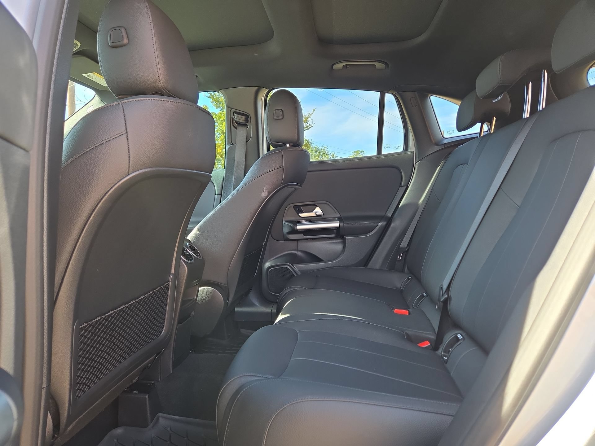 New 2025 Mercedes-Benz GLA 250 4MATIC image 13