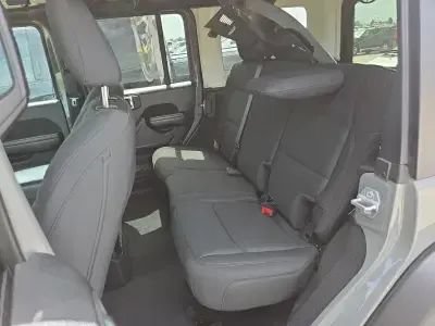 Used 2021 Jeep Wrangler Unlimited Sport AWD/4WD image 9
