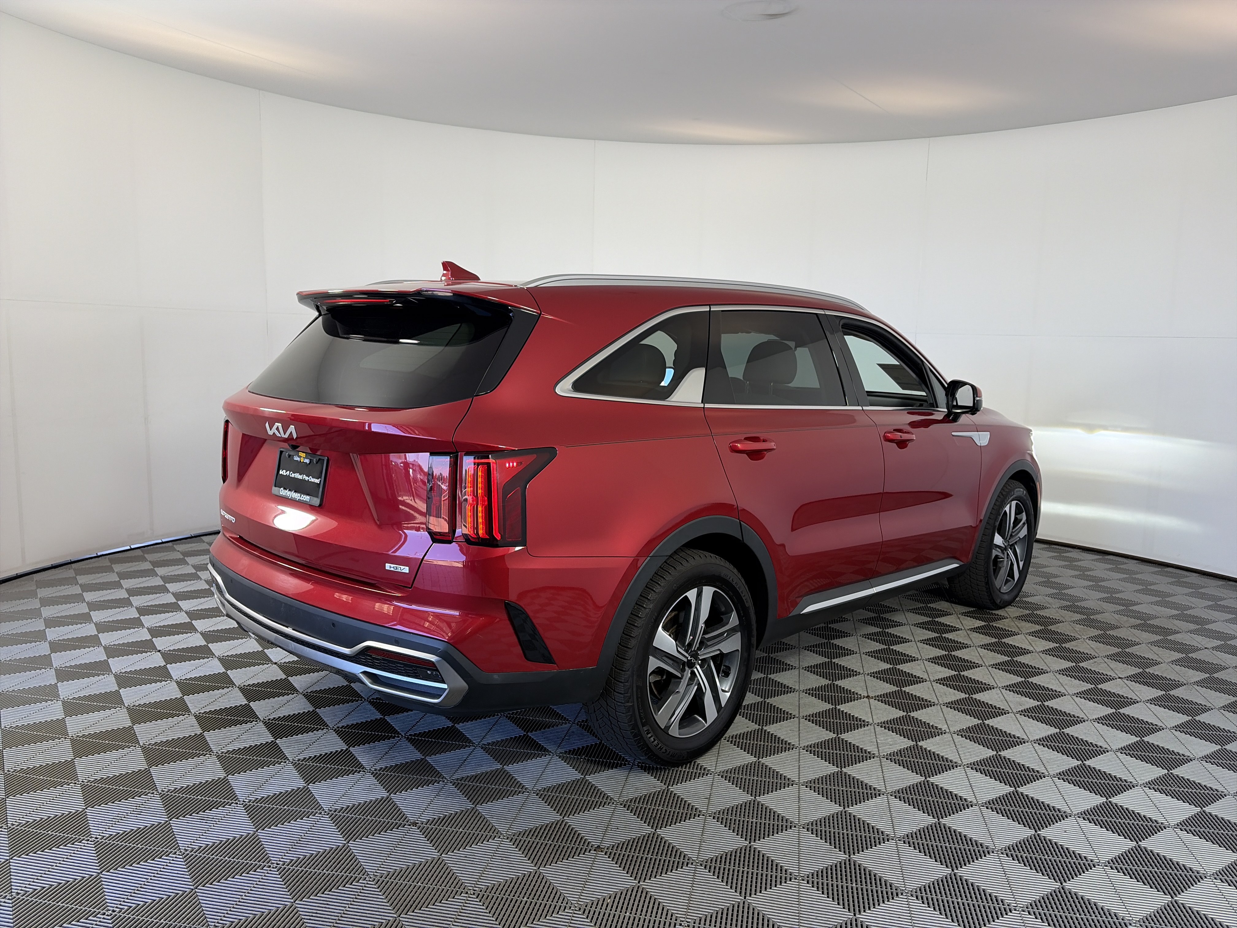 Certified 2023 Kia Sorento SX Prestige w/ Panoramic Sunroof Package AWD/4WD image 11