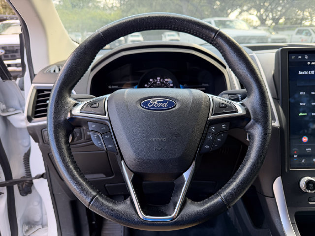 Used 2024 Ford Edge SEL AWD/4WD image 9