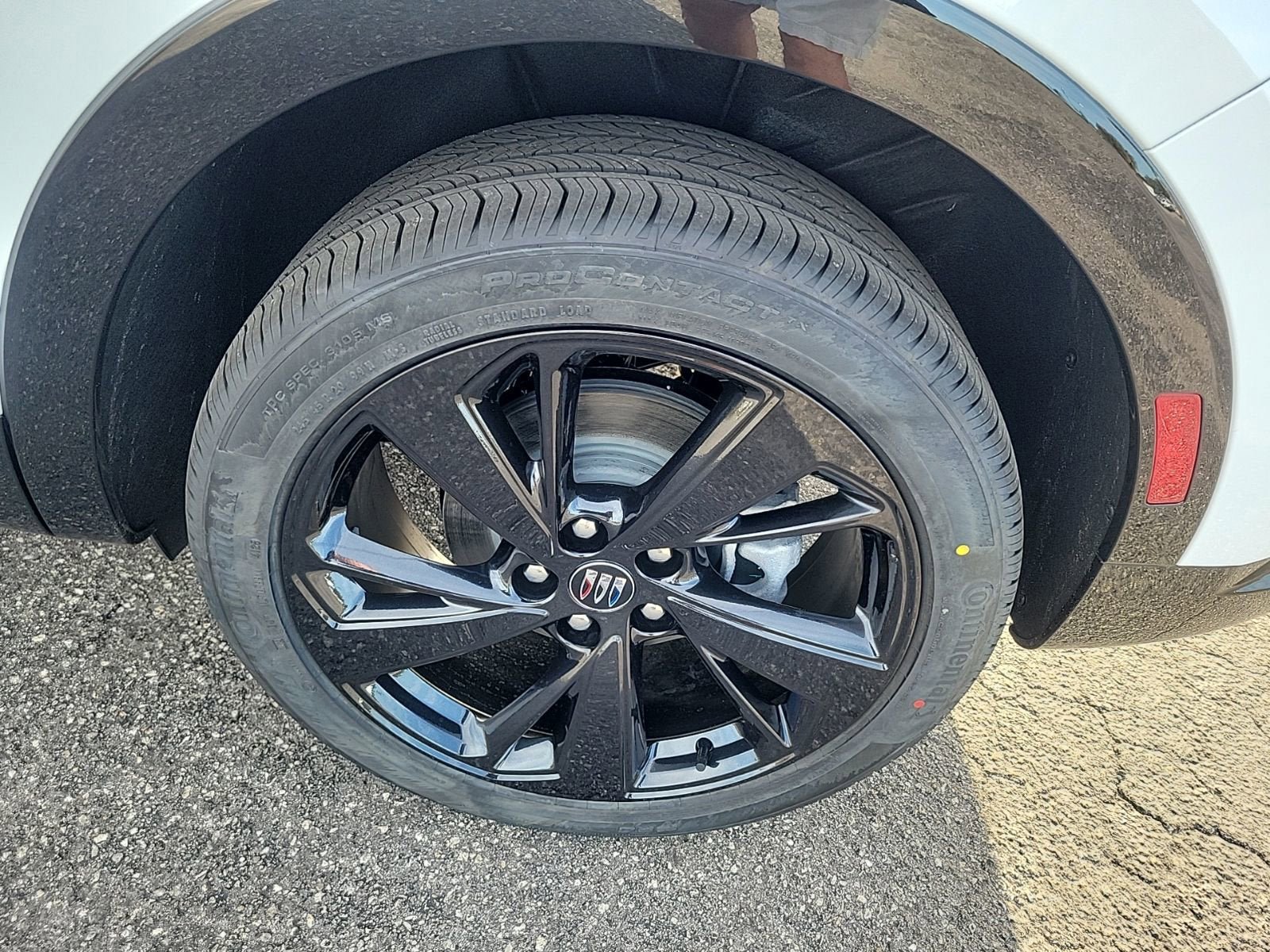 New 2026 Buick Envision Sport Touring image 8