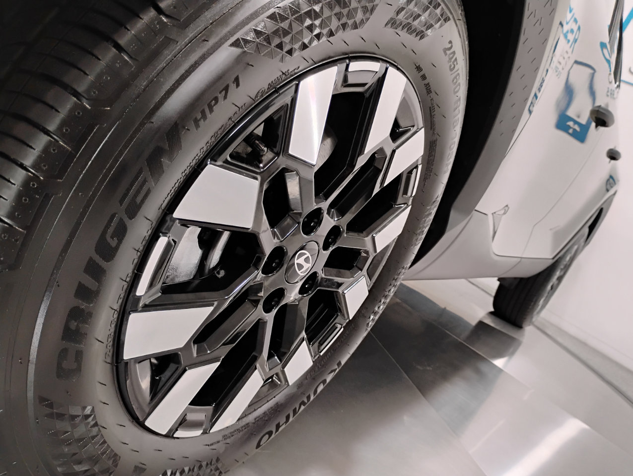 Used 2025 Hyundai Santa Cruz SEL image 49