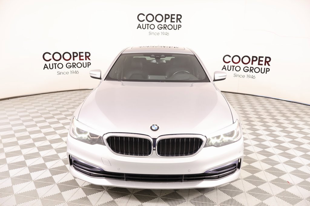 Used 2019 BMW 530i w/ Premium Package image 11